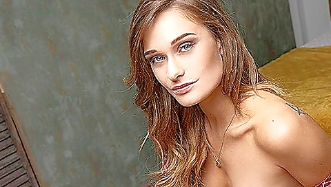 She's alot gues chef & cum-d assu seller