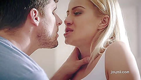 Slutty brunette hair in bed