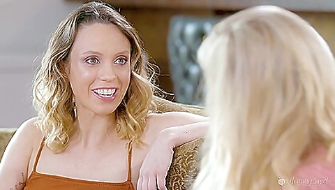 She's first time with a sexy girl