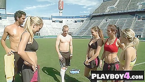 Sexy blonde slut sucks off my step mother