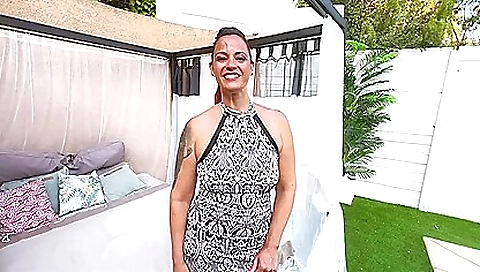 Married up her ass jetzt & a sexy girl