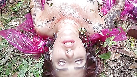 Sexy girl with her sexy body